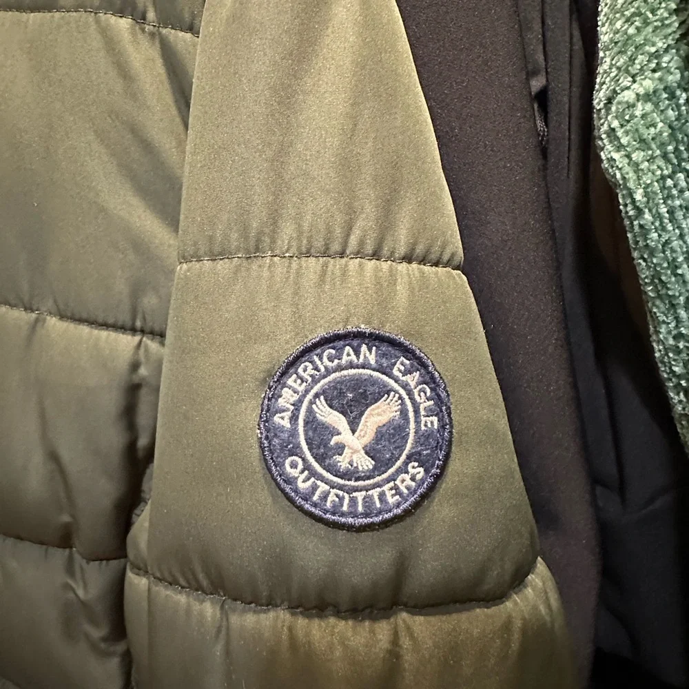 American Eagle Outfitters Khaki Puffer Jacket - Picture 2 of 4